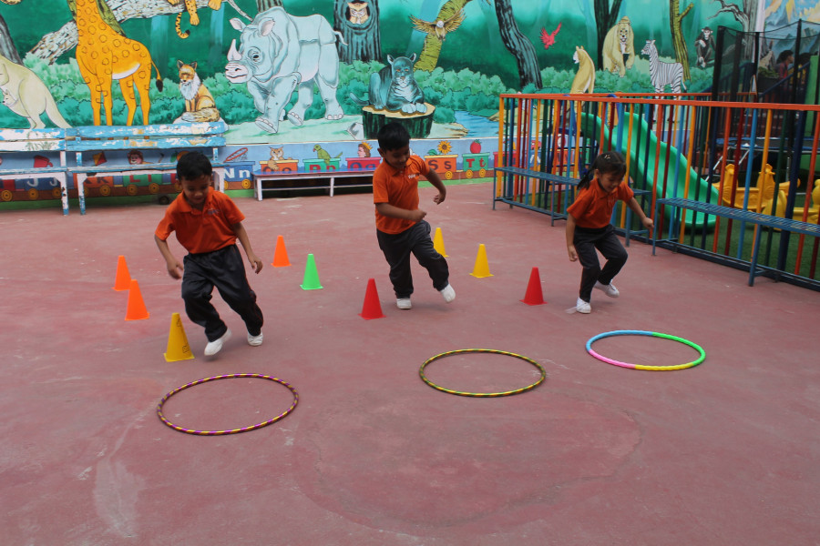 Pre school children game competition