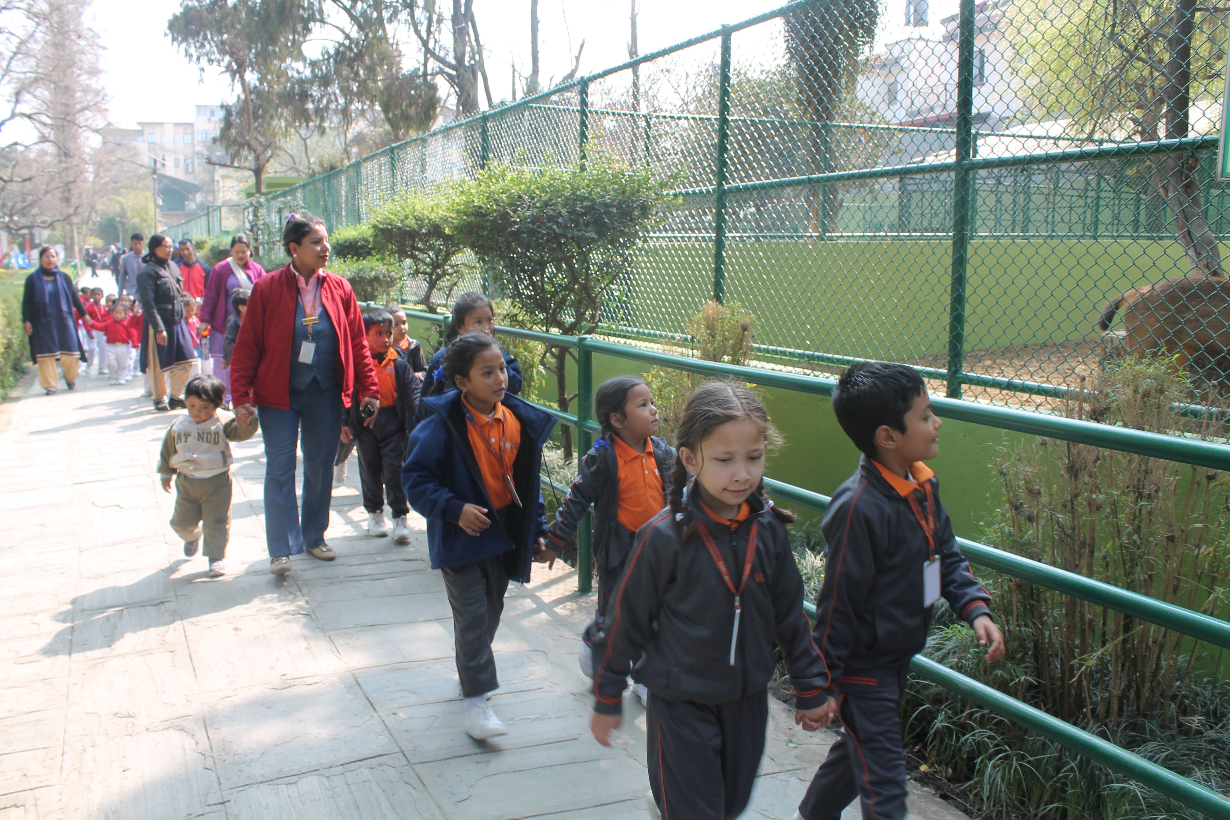 Educational visit to Central Zoo by school students